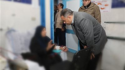 محافظ الشرقية يفاجئ مستشفى المبرة للتأمين الصحي بالزقازيق
