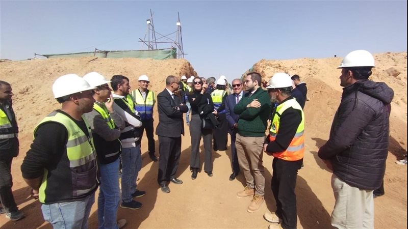 الزيارة 