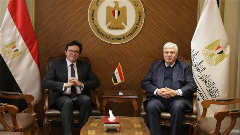 التعاون 