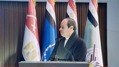 الرئيس السيسي لطلبة الأكاديمية: مصر في انتظاركم لتطوير الدولة بعقولكم وسواعدكم