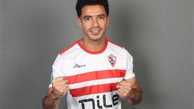 لاعبو الزمالك يحتفلون بعيد ميلاد عمر جابر بهذه الطريقة