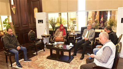 لمتابعة التقنين.. محافظ الأقصر يستقبل رئيس الهيئة العامة المصرية للمساحة