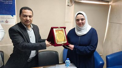 وكيل الصحة يكرم هيئة التمريض بدمياط تقديرا لجهودها في الارتقاء بالخدمات