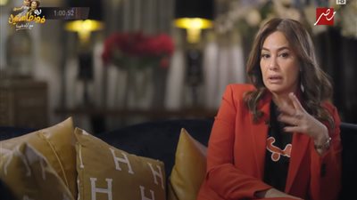 «بناتي مش بينتقدوا غير أعمالي».. هند صبري تحكي كواليس الأمومة