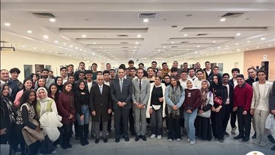 المستشار محمود فوزي: أنا نموذج لتمكين الشباب ونصحت أولادي بالعمل التطوعي