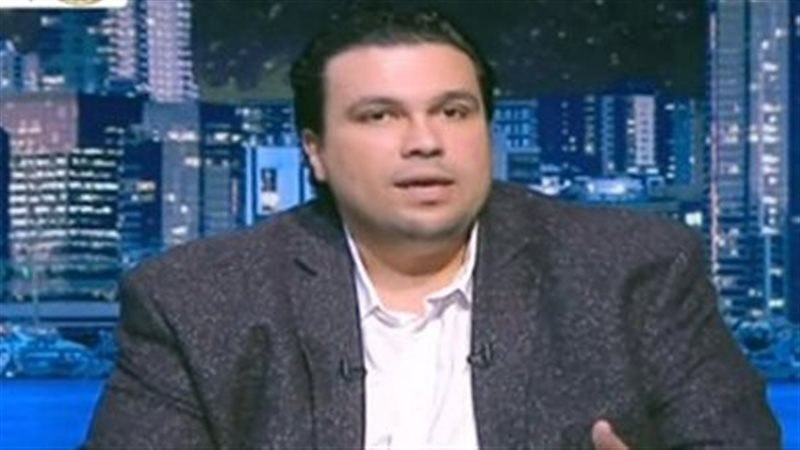 الكاتب الصحفي محمد