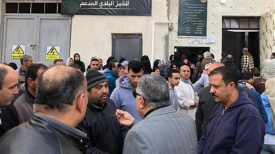 محافظ الدقهلية يتفقد مخبز المحافظة الكبير بالمنصورة ويوكد على الالتزام بالوزن 