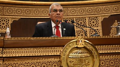 المستشار عصام فريد يرفع الجلسة العامة لمجلس الشيوخ ويعود للانعقاد غداً 