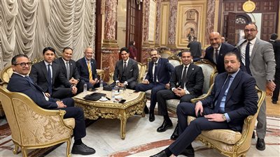 أبو هشيمة وزكي وعمران وصبور ومظلوم يجتمعون قبل مناقشة عدة قوانين بالشيوخ