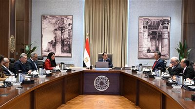 رئيس الوزراء يتابع خطط إعادة الهيكلة وتطوير الأداء المالي للسلع التموينية