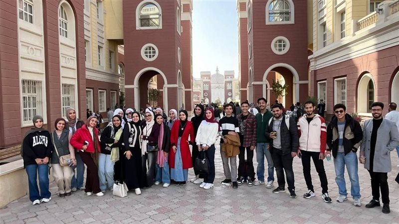 طلاب جامعة بنها 