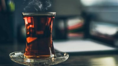 تضخم البروستاتا والشاي الأحمر .. فائدة حقيقية أم مجرد خرافة؟