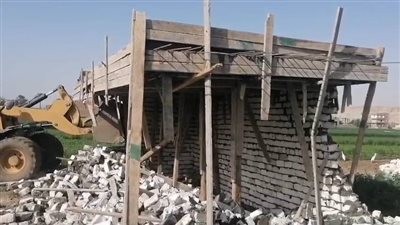أسيوط: إزالة 23 حالة تعدي واسترداد 11 فدانًا و689 متر مباني ضمن الموجة الـ28