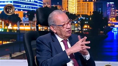 إبراهيم المعلم يكشف أسرار النشر بمصر: «الرقابة والتموين» كانا يتحكمان في الكتب