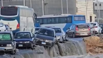«كاد أن يزهق حياتنا».. حسان صلاح عزام يستغيث بالمسؤولين بعد حادث محور المشير