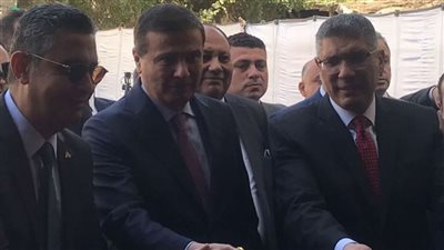 وزيرا الزراعة والتموين ومحافظ الجيزة يفتتحون معرض السلع الغذائية بالدقي|صور