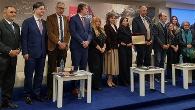 القاعة الدولية تشهد احتفالية صلاح السقا بمعرض الكتاب|صور
