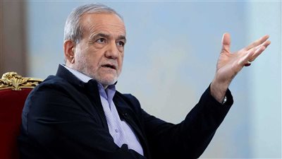 الرئيس الإيراني: الشعب أحبط بحضوره الواعي مخطط الأعداء لتقسيم البلاد