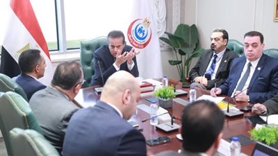 وزير الصحة يناقش مع سيمنس هيلثنيرز إنشاء مراكز متخصصة لعلاج الأورام 