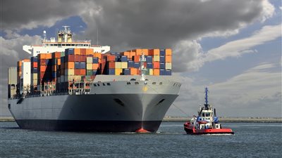 مزايا وتحديات ضخ قطر استثمارات بمليارات الدولارات في مشروعات الساحل الشمالي