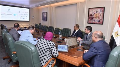 لبحث مجالات التعاون.. وزير العمل يستقبل مدير عام الأكاديمية العربية السعودية 