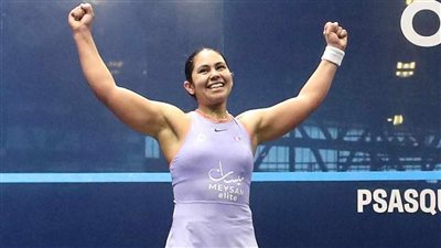 سلمى هاني تهزم جينا كينيدي وتتوج ببطولة مانشستر المفتوحة للإسكواش