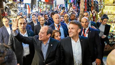 خبير سياحي: زيارة ماكرون رسالة طمأنة ودعاية سياحية عالمية لمصر (فيديو)