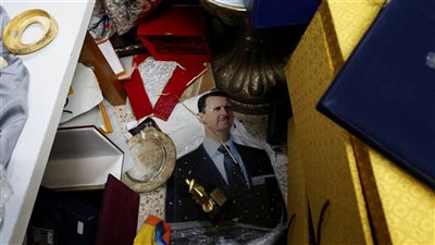 لاجئ ويلتزم الصمت.. بوتين يحمي الأسد ويرفض تسليمه إلى دمشق