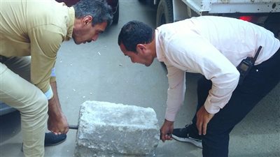 الغربية تبدأ حملة موسعة لإزالة الإشغالات.. وتؤكد: الشارع للمواطن