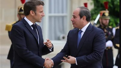 الرئيس السيسي يستقبل ماكرون بقصر الاتحادية اليوم.. وقمة ثلاثية تضم الأردن
