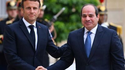بعد قليل.. الرئيس السيسي يستقبل نظيره الفرنسي بقصر الاتحادية