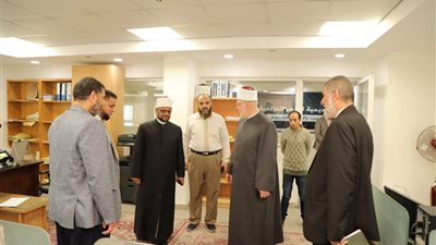 وكيل الأزهر يتفقد «البحوث الإسلامية» لمتابعة سير العمل واحتياجات العاملين
