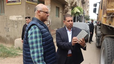 محافظ القليوبية يتفقد أعمال تطوير ورصف مناطق بمدينة كفر شكر