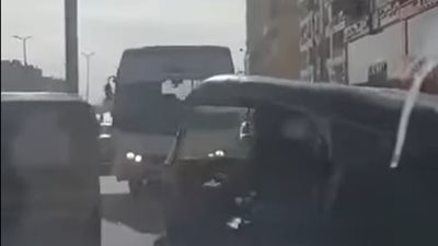 الأمن يفحص قيادة سائق أتوبيس عكس الاتجاه بمدينة نصر| فيديو 