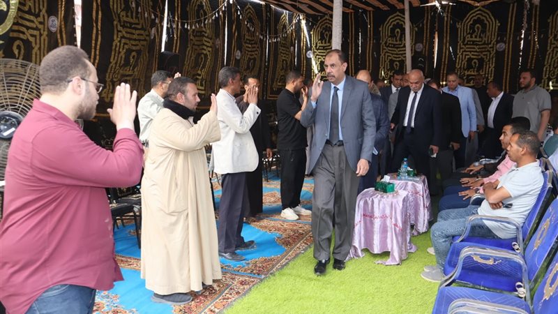 محافظ سوهاج يؤدي