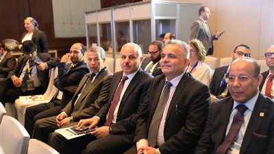 رئيس جامعة السويس يشارك في ملتقى الجامعات المصرية الفرنسية 