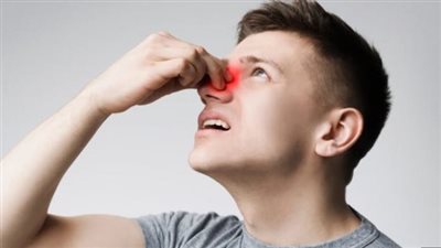 طبيب يقدم لـ نيوز رووم روشتة لمرضى الجيوب الأنفية مع العواصف الترابية