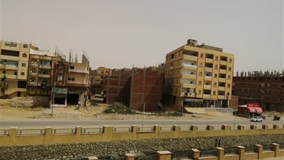 طقس السويس اليوم.. نشاط الرياح المثيرة للأتربة واختفاء أشعة الشمس