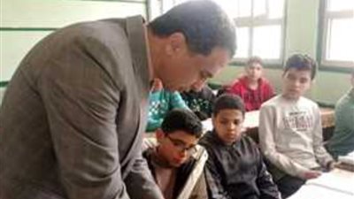 وكيل تعليم كفر الشيخ يتفقد سير العملية التعليمية بعدد من المدارس