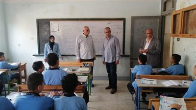 وكيل تعليم السويس يتابع انتظام الدراسة بعدد من المدارس