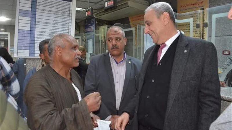 محافظ الغربية مع