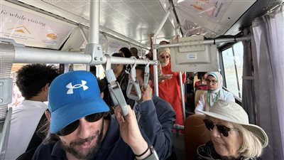 «شهادات حية من الهرم».. معاناة المرشدين والسائحين ومطالبات بإلغاء المشروع