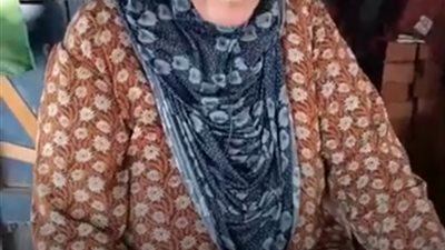 ست بمية راجل.. أم محمد ربت مهندس ومعلم بسندوتشات الطعمية والبطاطس