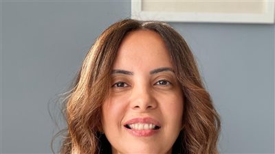 غادة درويش: زيارة ماكرون لمصر.. عالمية الأهداف والنتائج | خاص