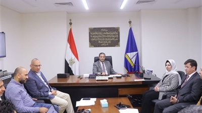 بقرار المحافظ.. ميكنة مواقف السرفيس والكارتة الموحدة بجميع أنحاء دمياط 