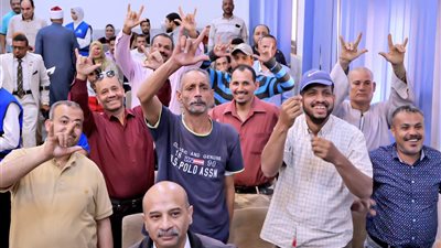 محافظ سوهاج يفتتح فعاليات الحوار المجتمعي للأشخاص ذوي الإعاقة (صور)