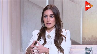 أمينة خليل عن 