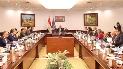 وزير الاتصالات: 90% من حركة البيانات تمر من خلال مصر.. وفي الصدارة إفريقيا