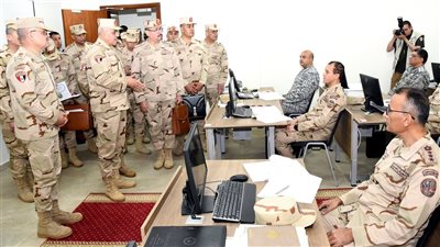 رئيس الأركان: تأهيل الدراسين بالأكاديمية العسكرية لحماية ركائز الأمن القومي