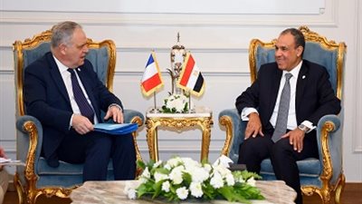 وزير الخارجية يستقبل وزير الدولة بوزارة الخارجية الفرنسية